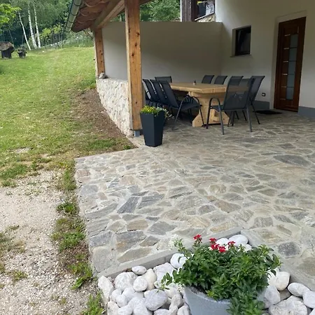 Holiday home Posestvo Tmzek